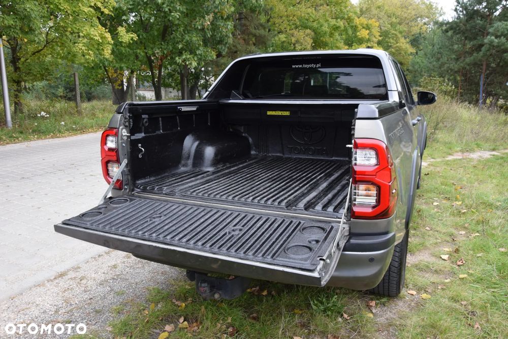 Toyota Hilux 2.8 D-4D Double Cab Invincible 4x4 - 33