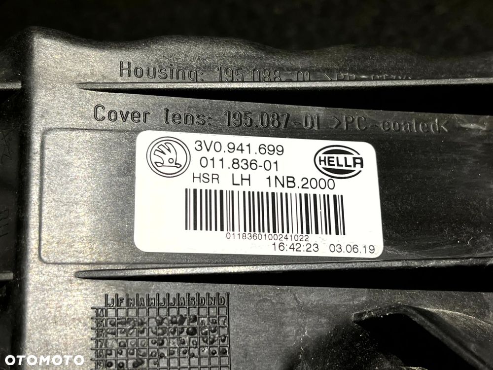 SKODA SUPER III 3 3V HALOGEN LAMPA PRZECIWMGIELNA LEWY PRZÓD LEWA PRZEDNIA 3V0941699 CIEMNY - 6