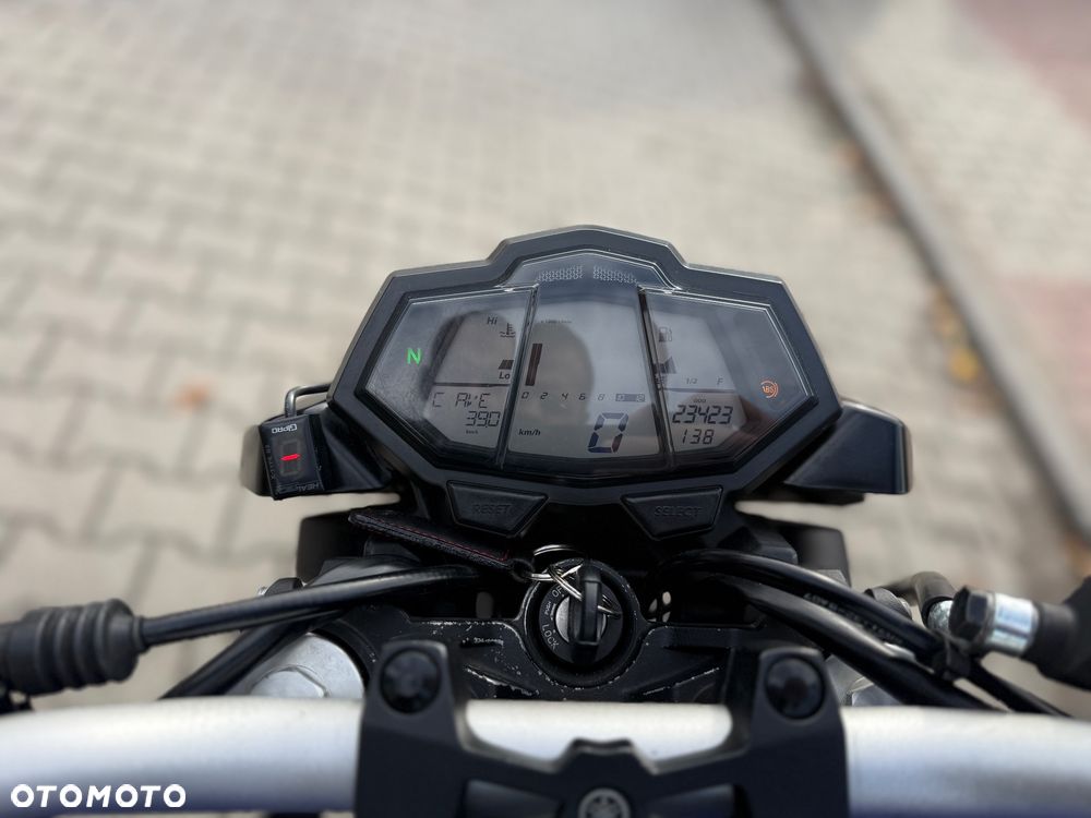 Yamaha MT - 27