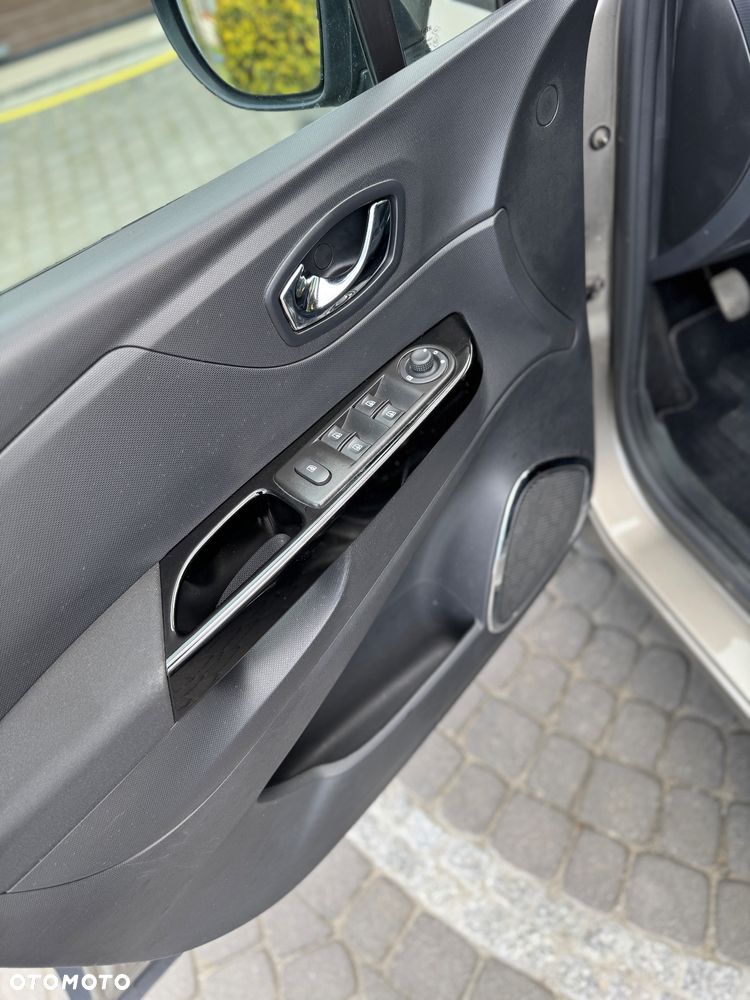 Renault Captur - 14