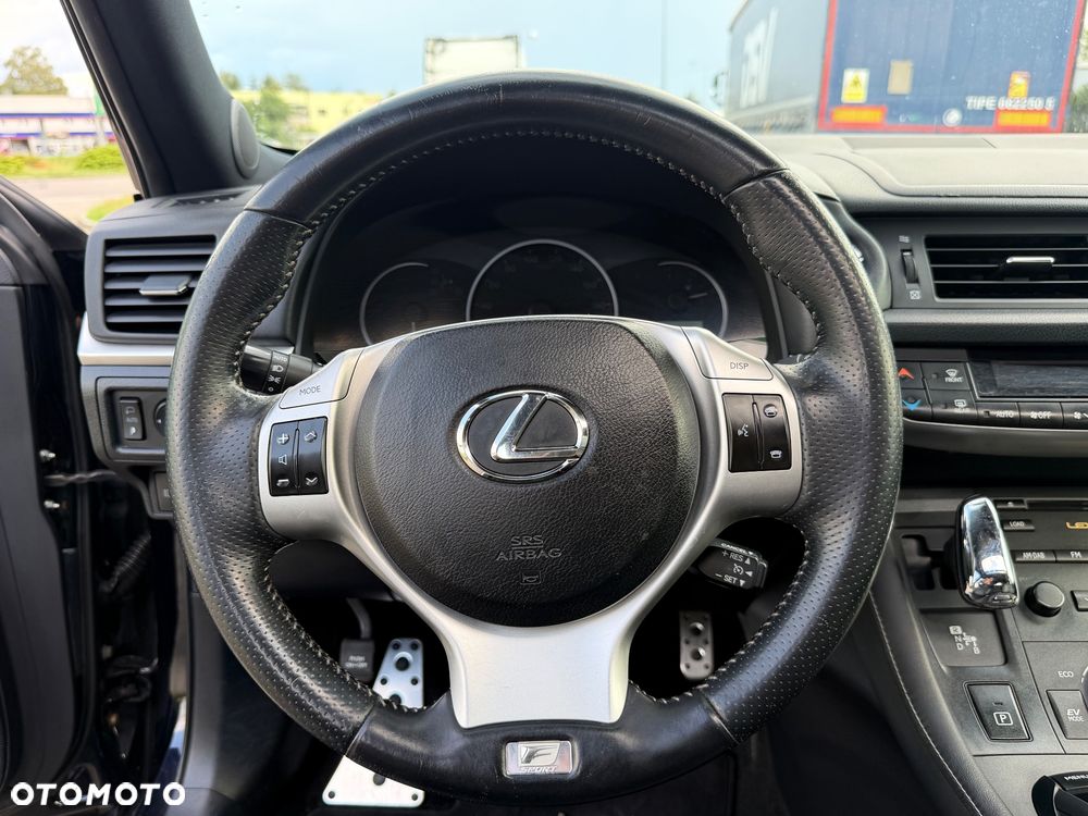 Lexus CT 200h F Sport - 12