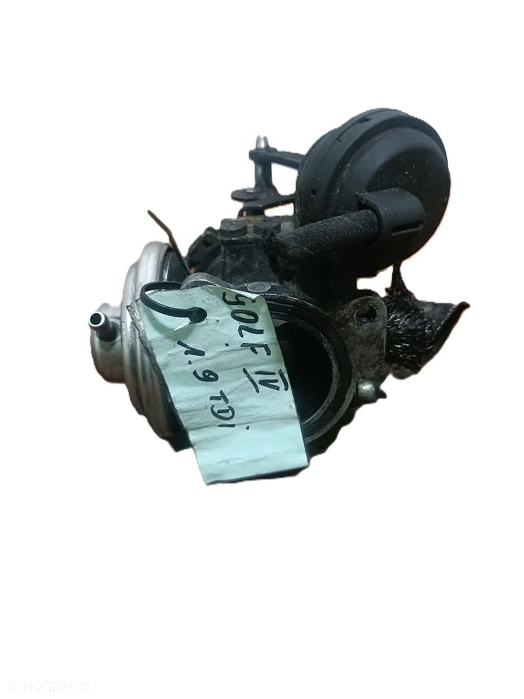 VOLKSWAGEN GOLF 4 IV 97-06 r. 1,9 TDI ZAWÓR EGR 038129637 + - 2