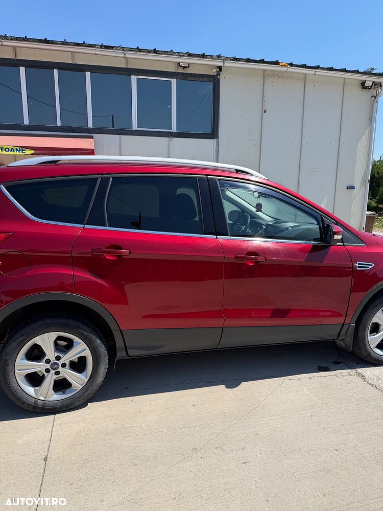 Ford Kuga - 3