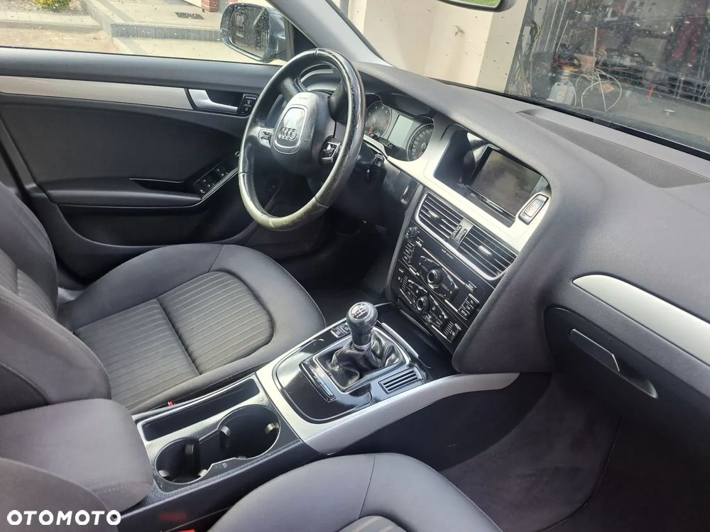 Audi A4 Limousine - 25