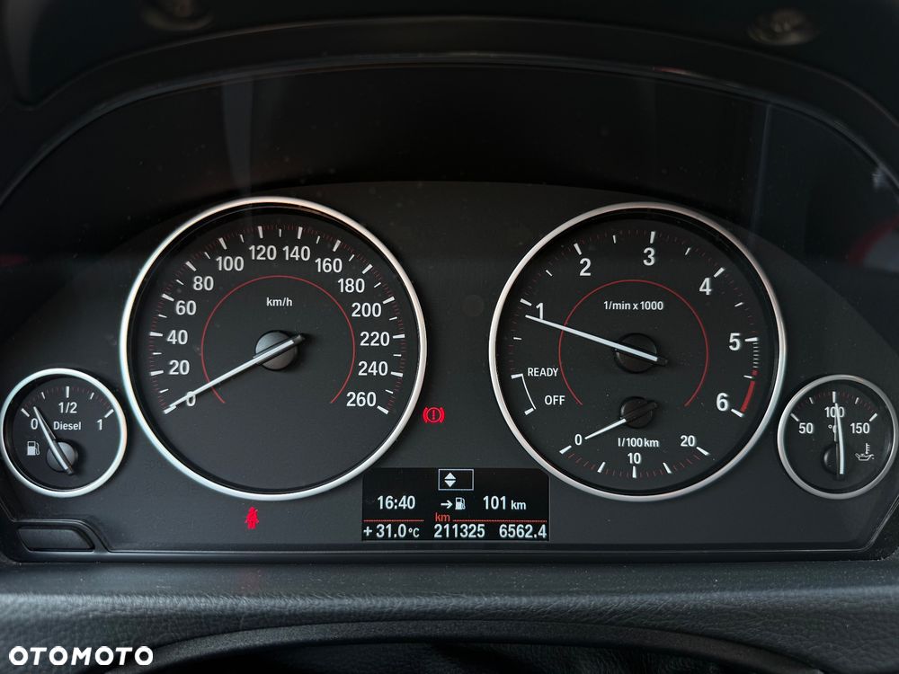 BMW Seria 3 320d - 12
