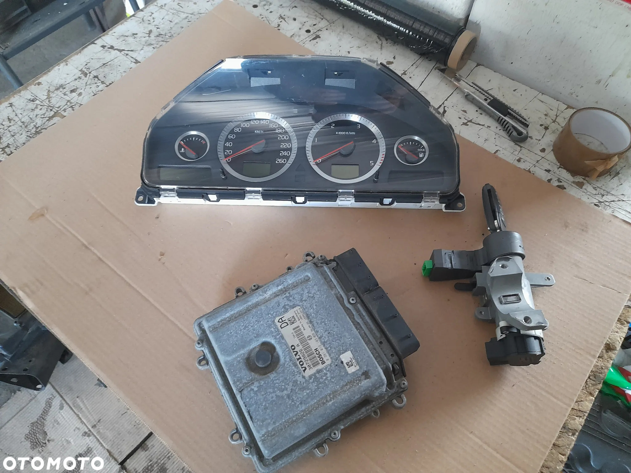 VOLVO V70  licznik zegary 30728791 - 5