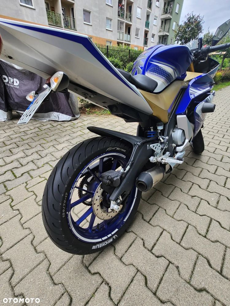 Yamaha YZF - 5