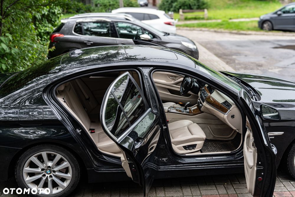 BMW Seria 5 535d xDrive - 10