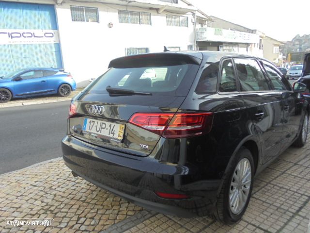 Audi A3 Sportback 1.6 TDI Sport - 4
