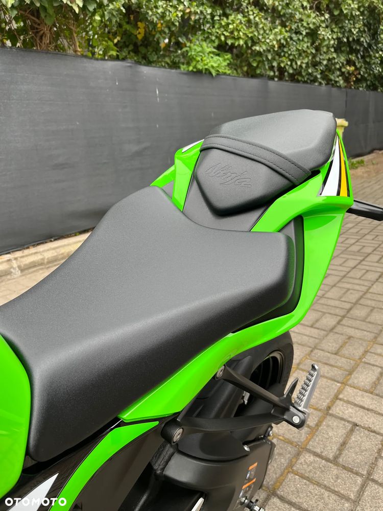 Kawasaki ZXR - 14