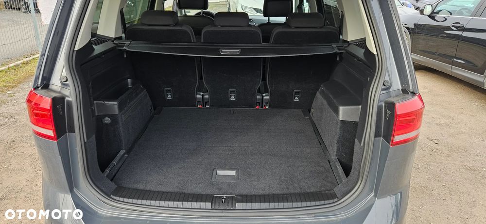 Volkswagen Touran 2.0 TDI BMT SCR Trendline - 15