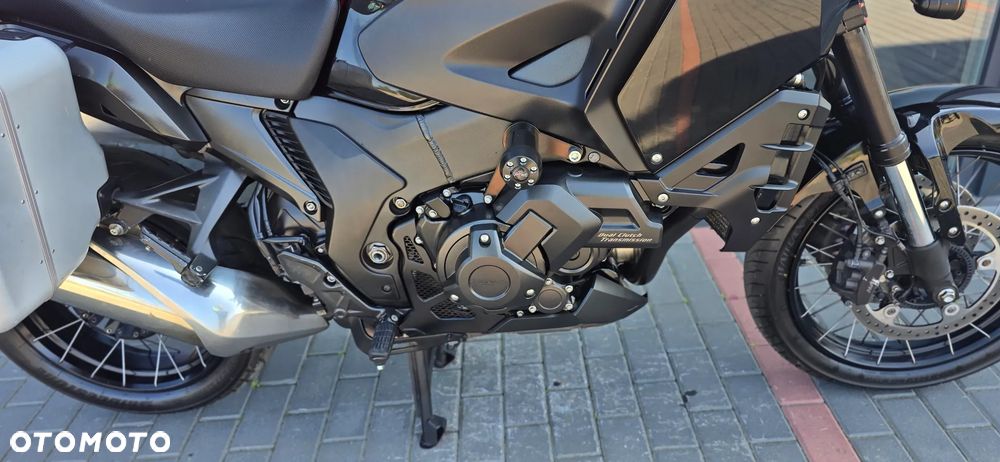 Honda VFR - 22