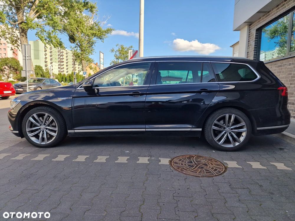 Volkswagen Passat 2.0 TDI Bi-Turbo BMT 4Mot Highline DSG - 2