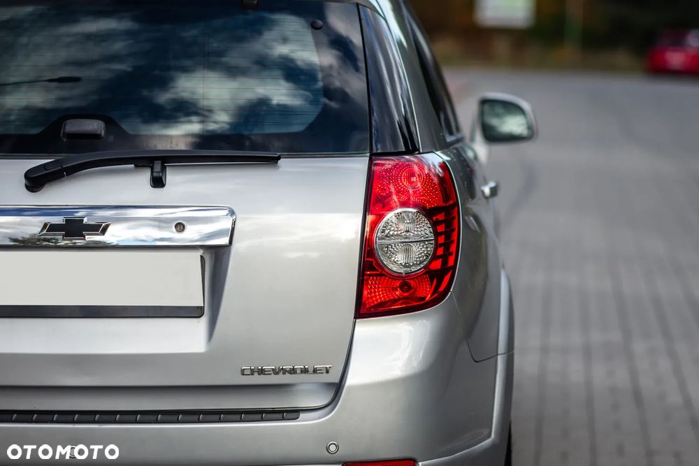 Chevrolet Captiva - 32