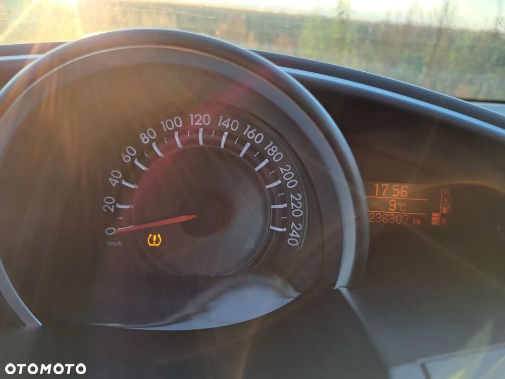 Toyota Verso 1.6 D-4D Prestige - 7