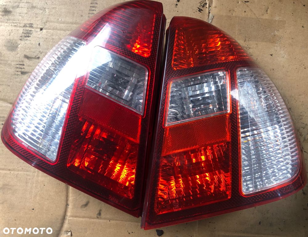 Lampa lampy tył  tylne Renault Thalia lift - 1