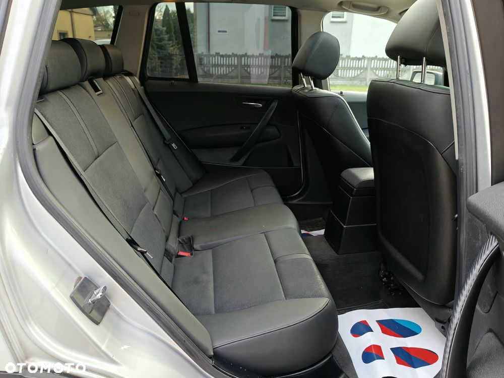 BMW X3 2.5i - 8