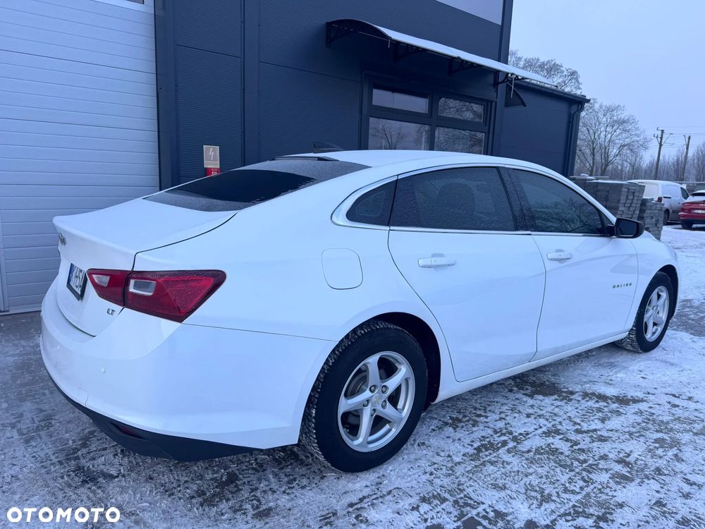 Chevrolet Malibu - 4