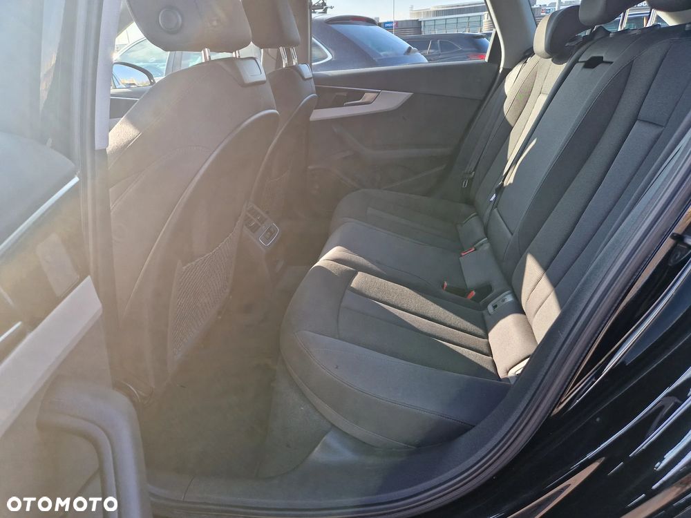 Audi A4 Avant 35 TFSI S tronic advanced - 11