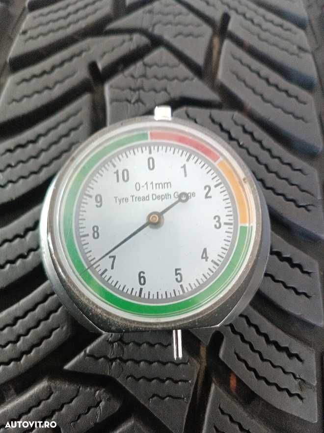 225/40/18 92V 225 40 18 DUNLOP CP N10706 M+S - 3