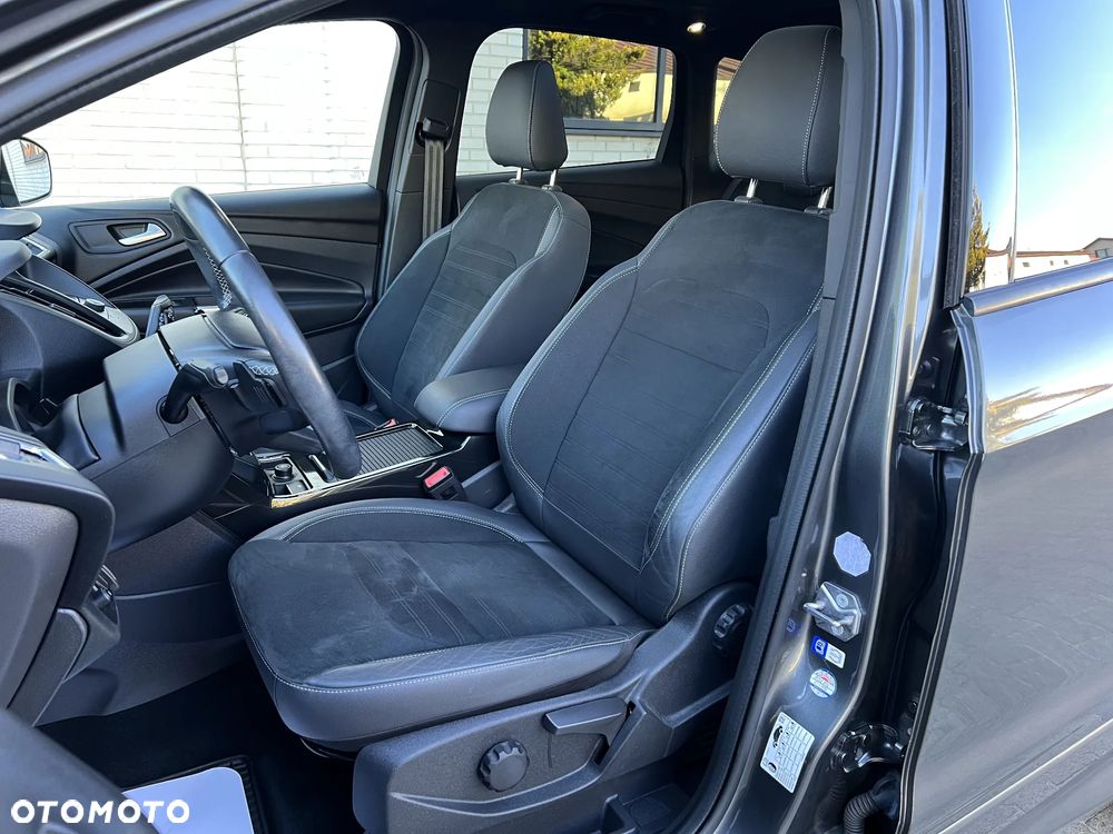 Ford Kuga 1.5 EcoBoost 4x4 ST-Line - 29