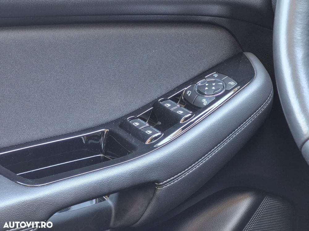 Ford S-Max 2.0 TDCi Powershift Titanium - 22