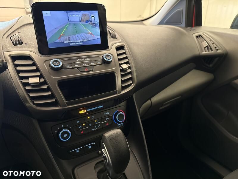 Ford Transit Connect - 16