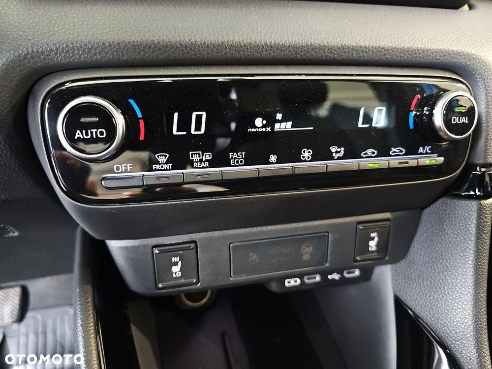 Toyota Yaris - 21