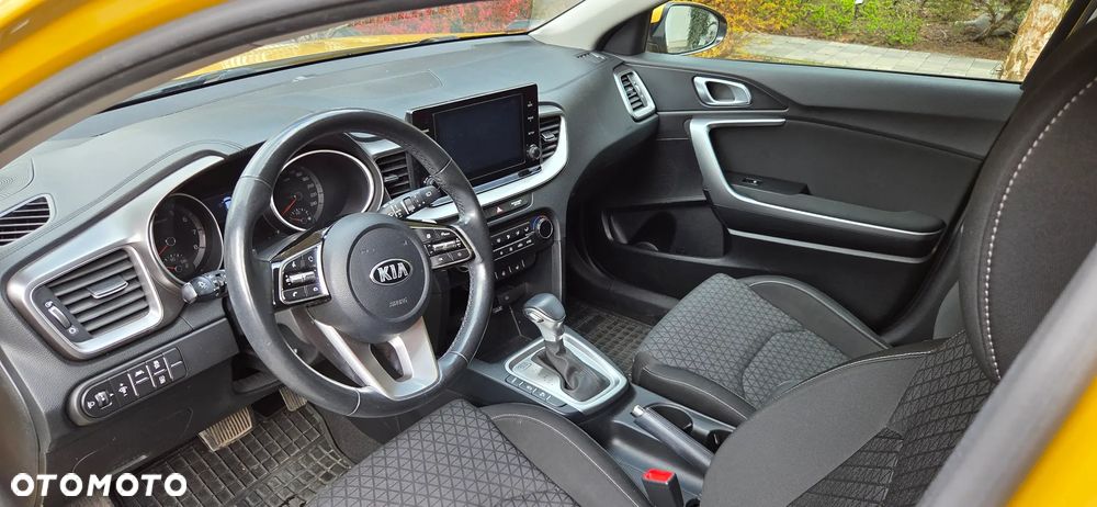 Kia XCeed 1.5 T-GDI M DCT - 2