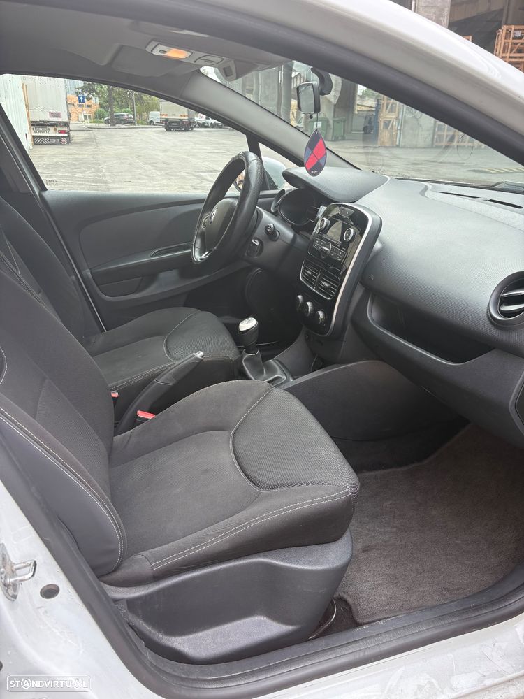 Renault Clio 1.5 dCi Zen - 9
