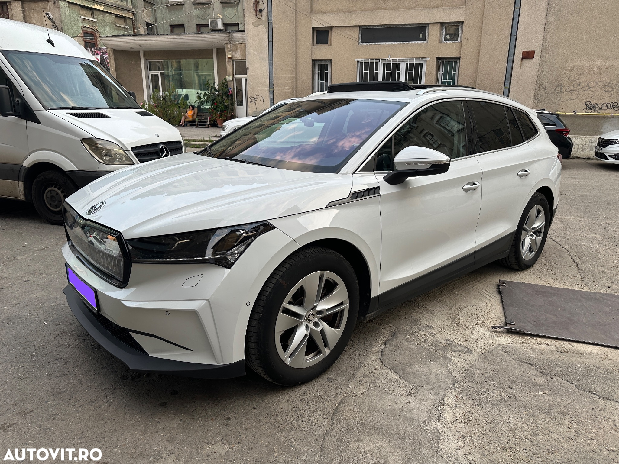 Skoda Enyaq iV Electric 80 - 2