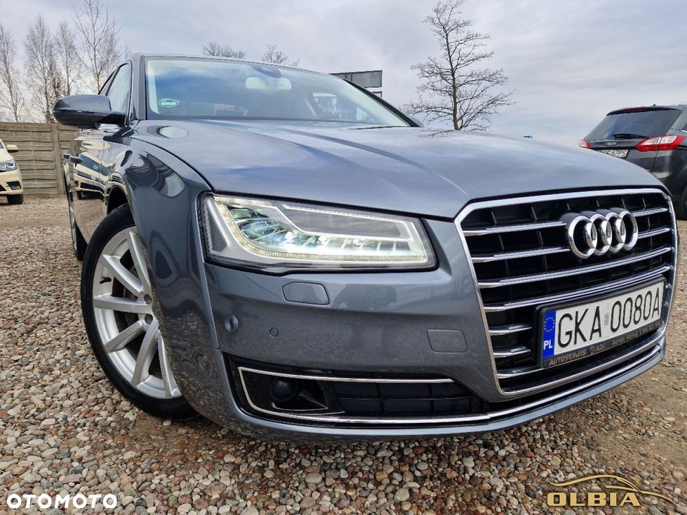 Audi A8 - 12