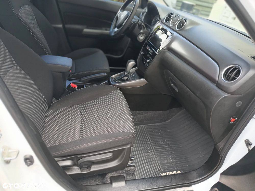 Suzuki Vitara 1.4 Boosterjet Premium 2WD - 17