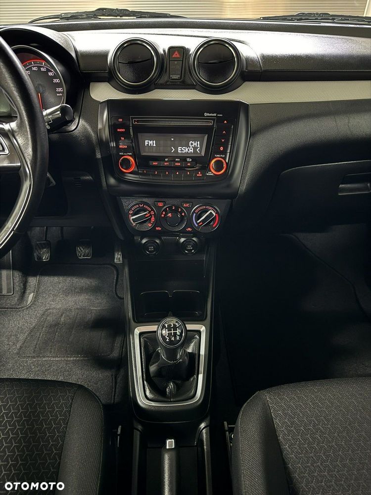 Suzuki Swift - 27
