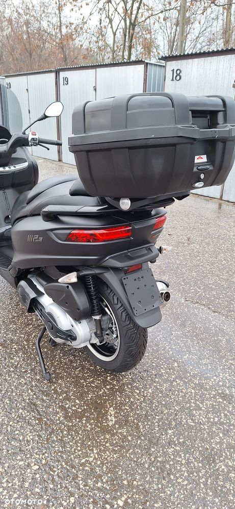 Piaggio MP-3 - 8