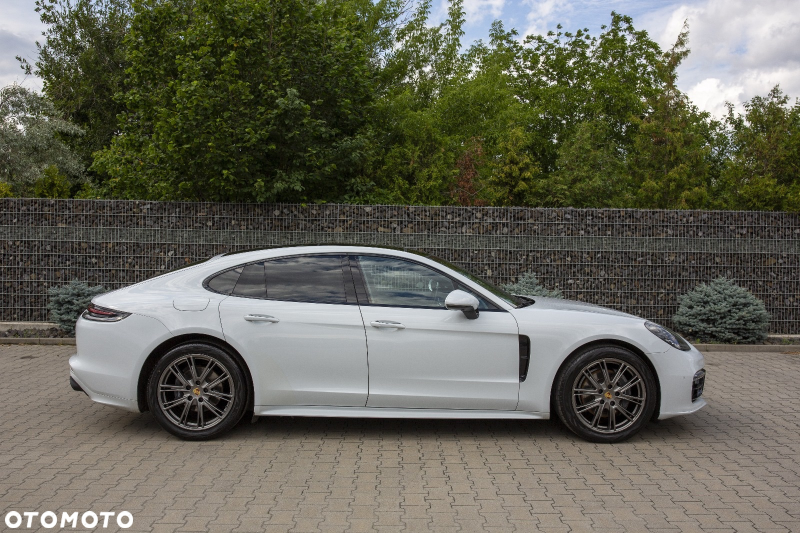 Porsche Panamera 4 GPF - 10