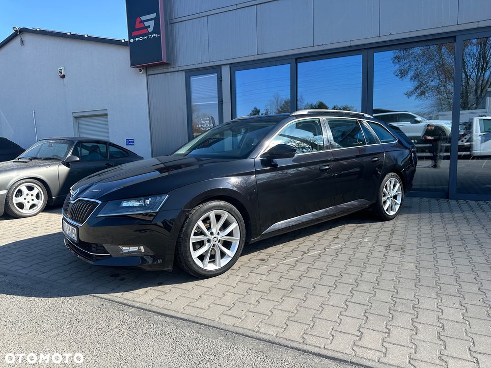 Skoda Superb 2.0 TDI Style - 2