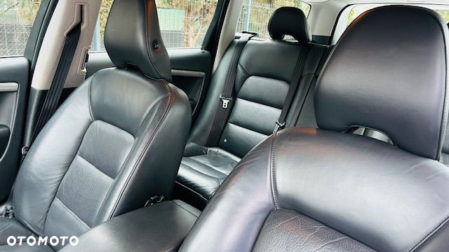 Volvo V70 2.0D Momentum - 6