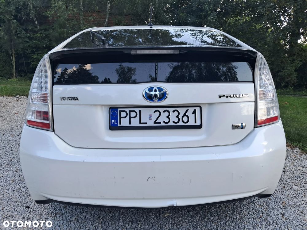 Toyota Prius 1.8 HSD Premium - 27