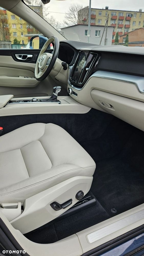 Volvo XC 60 T5 Geartronic Momentum Pro - 14