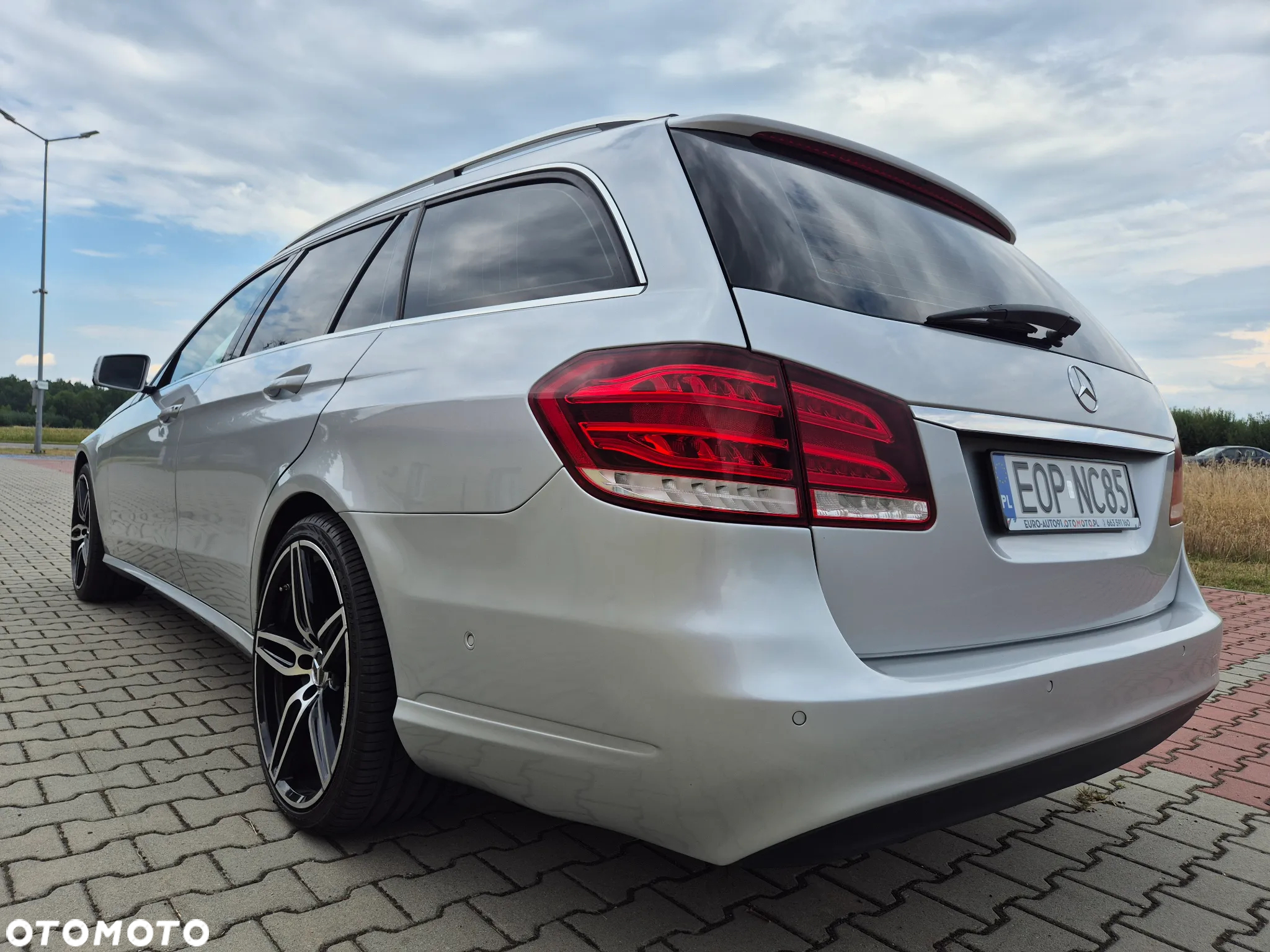 Mercedes-Benz Klasa E 200 BlueTEC 7G-TRONIC Classic - 2