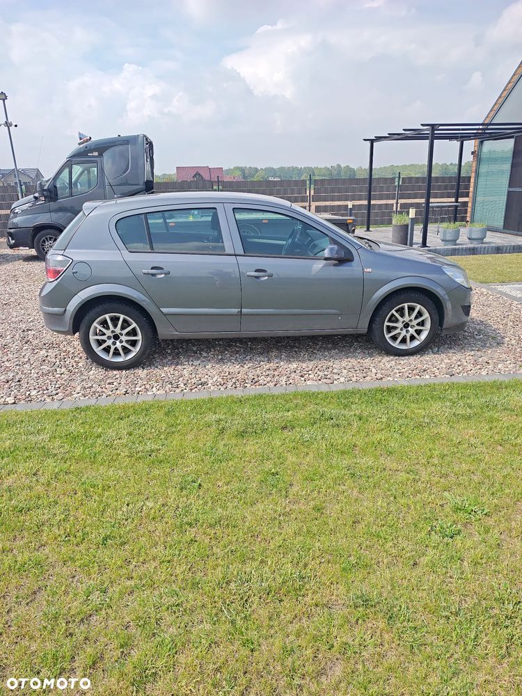 Opel Astra - 4