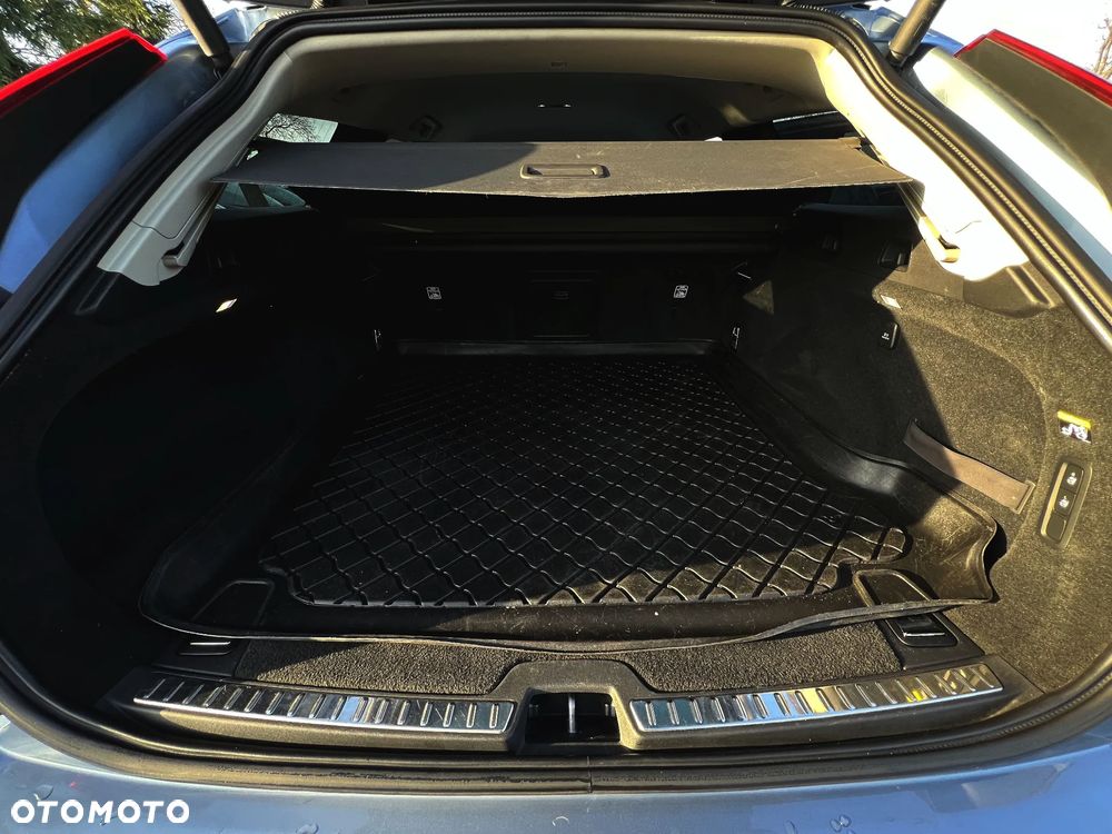 Volvo V90 ver-d4-momentum-pro - 23
