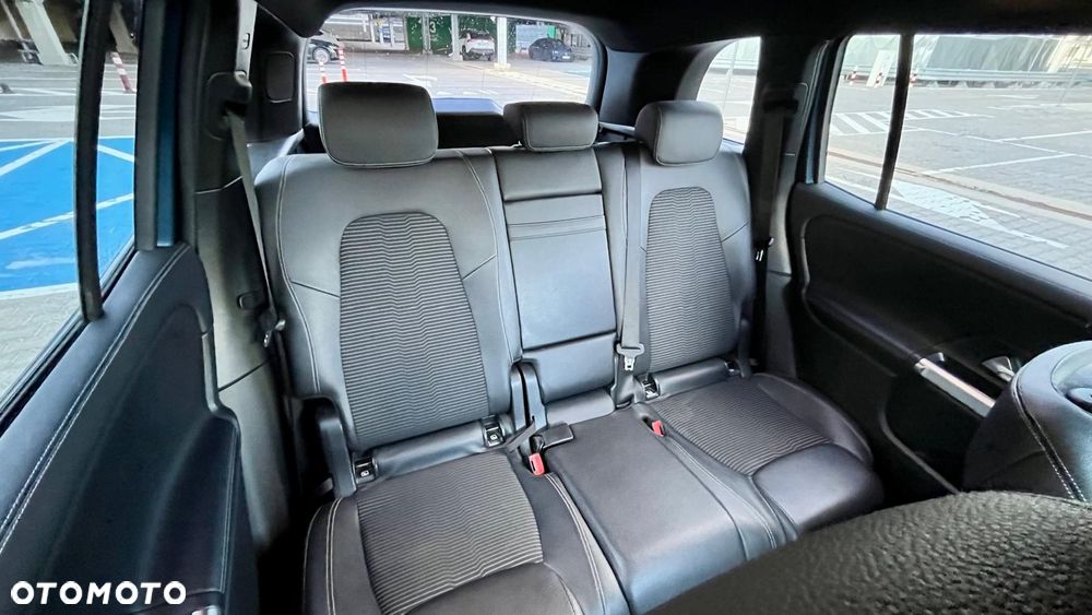 Mercedes-Benz GLB 200 Progressive 7G-DCT - 37