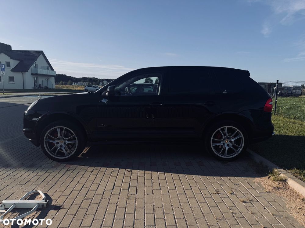 Porsche Cayenne Tiptronic S GTS - 3