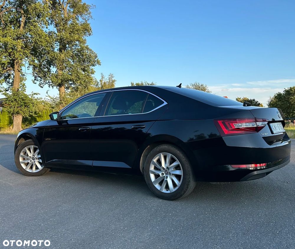 Skoda Superb 1.8 TSI Ambition DSG - 5