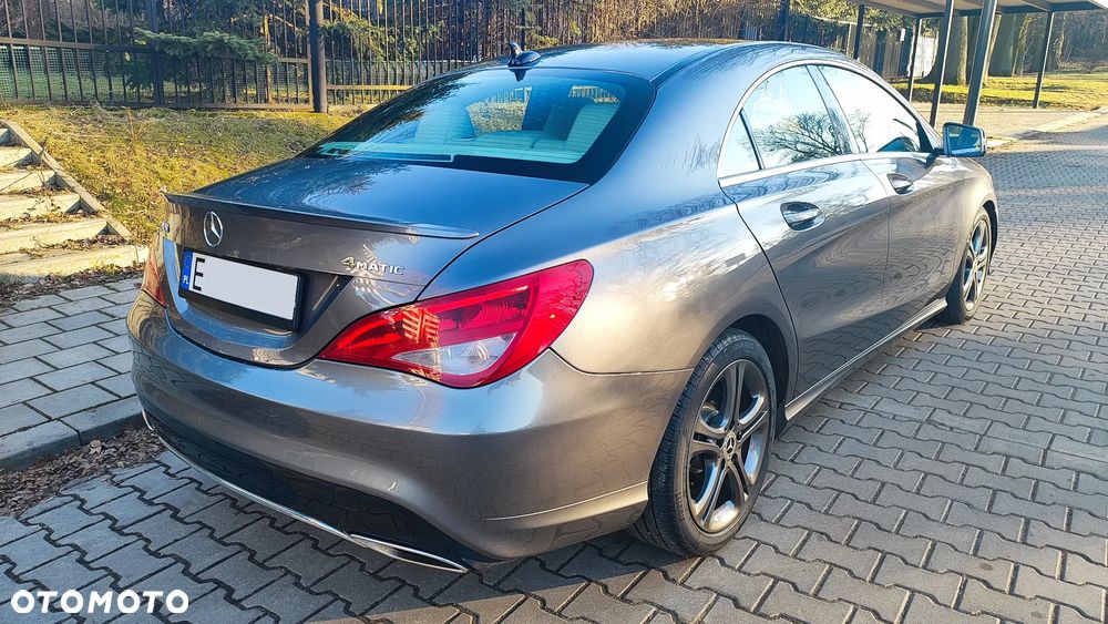 Mercedes-Benz CLA 250 4Matic 7G-DCT Sport - 8