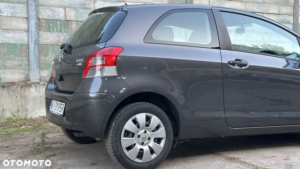 Toyota Yaris 1.33 VVT-i Cool - 17