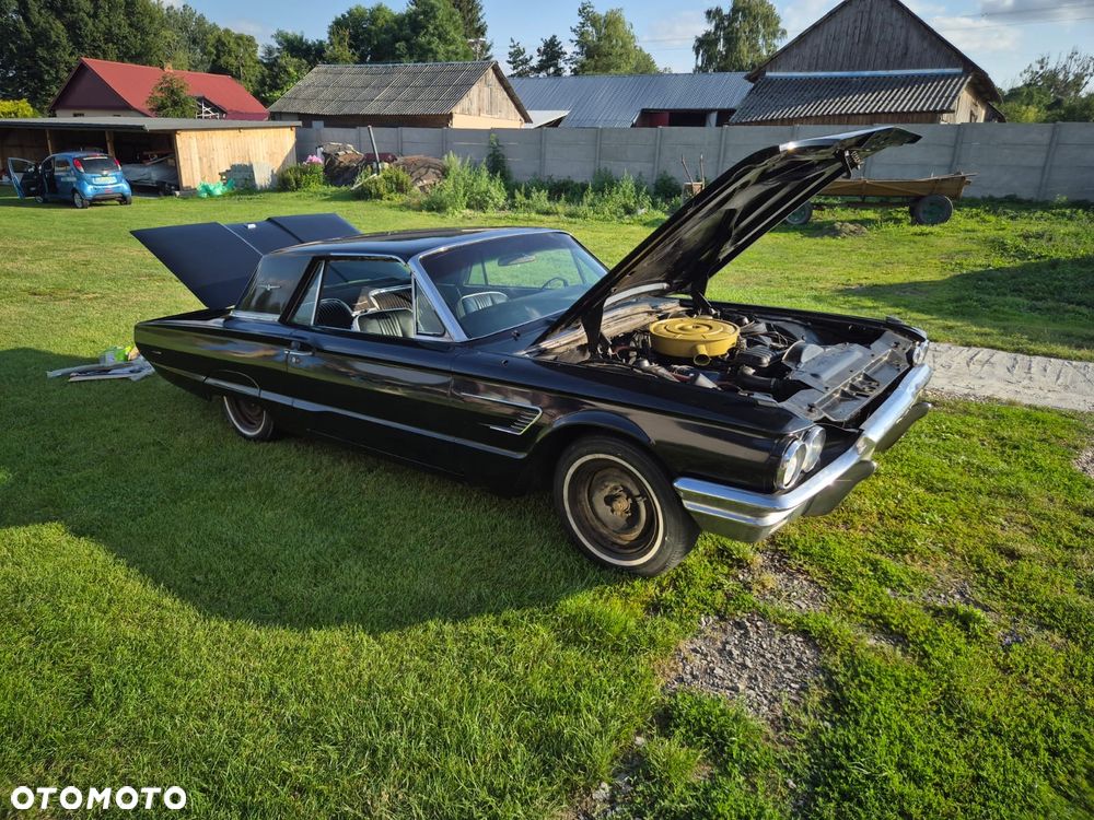 Ford Thunderbird