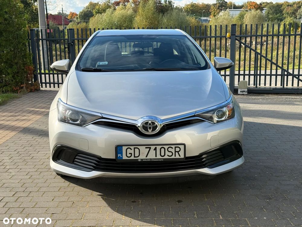 Toyota Auris - 3